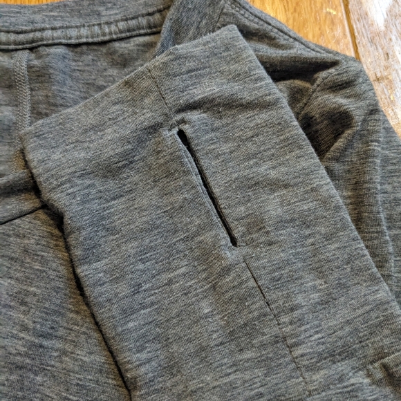 Women's Gap Long Sleeve Bundle size Small and Gray - Picture 6 of 7